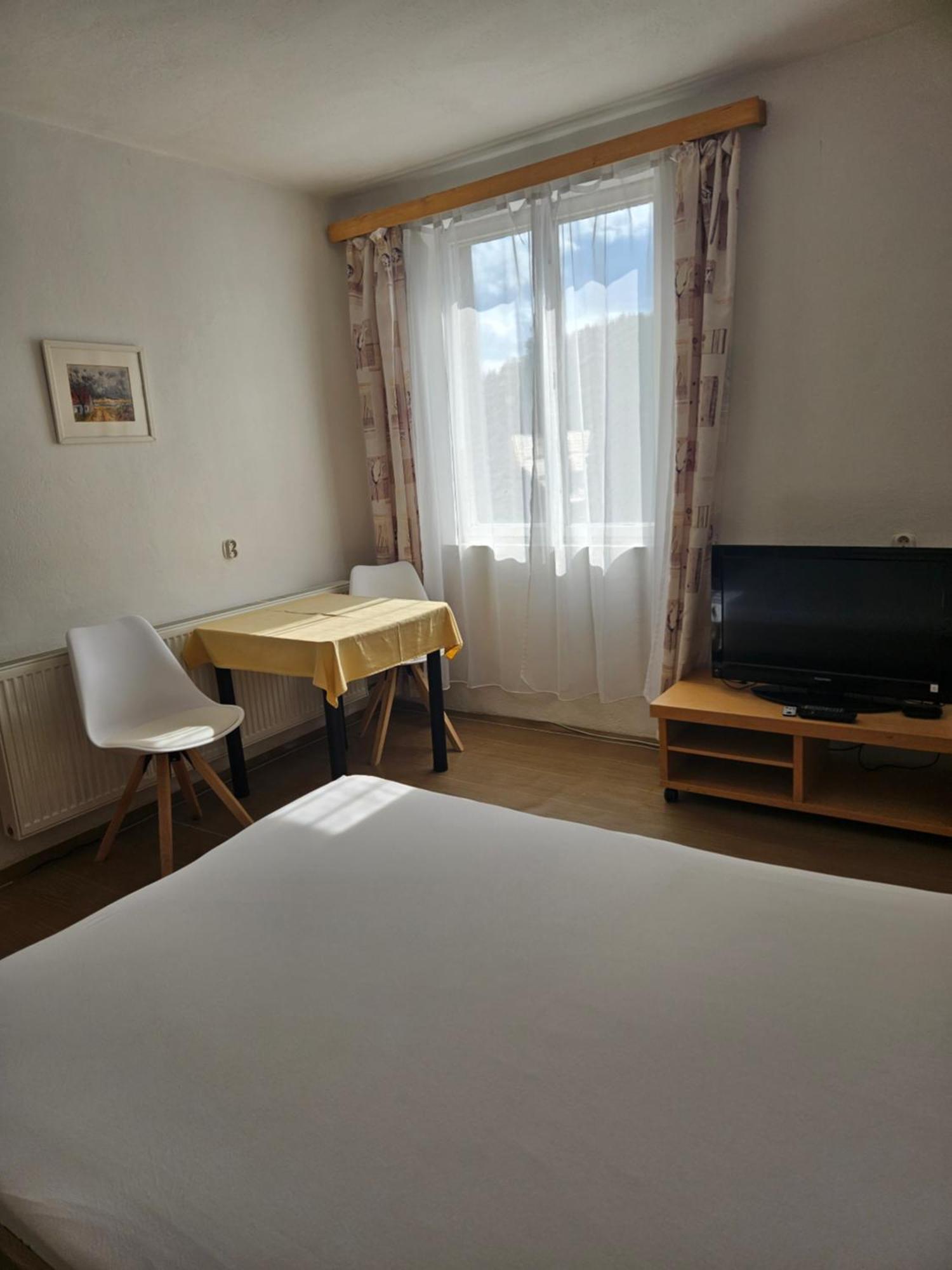 Levne Ubytovani Železná Ruda Extérieur photo